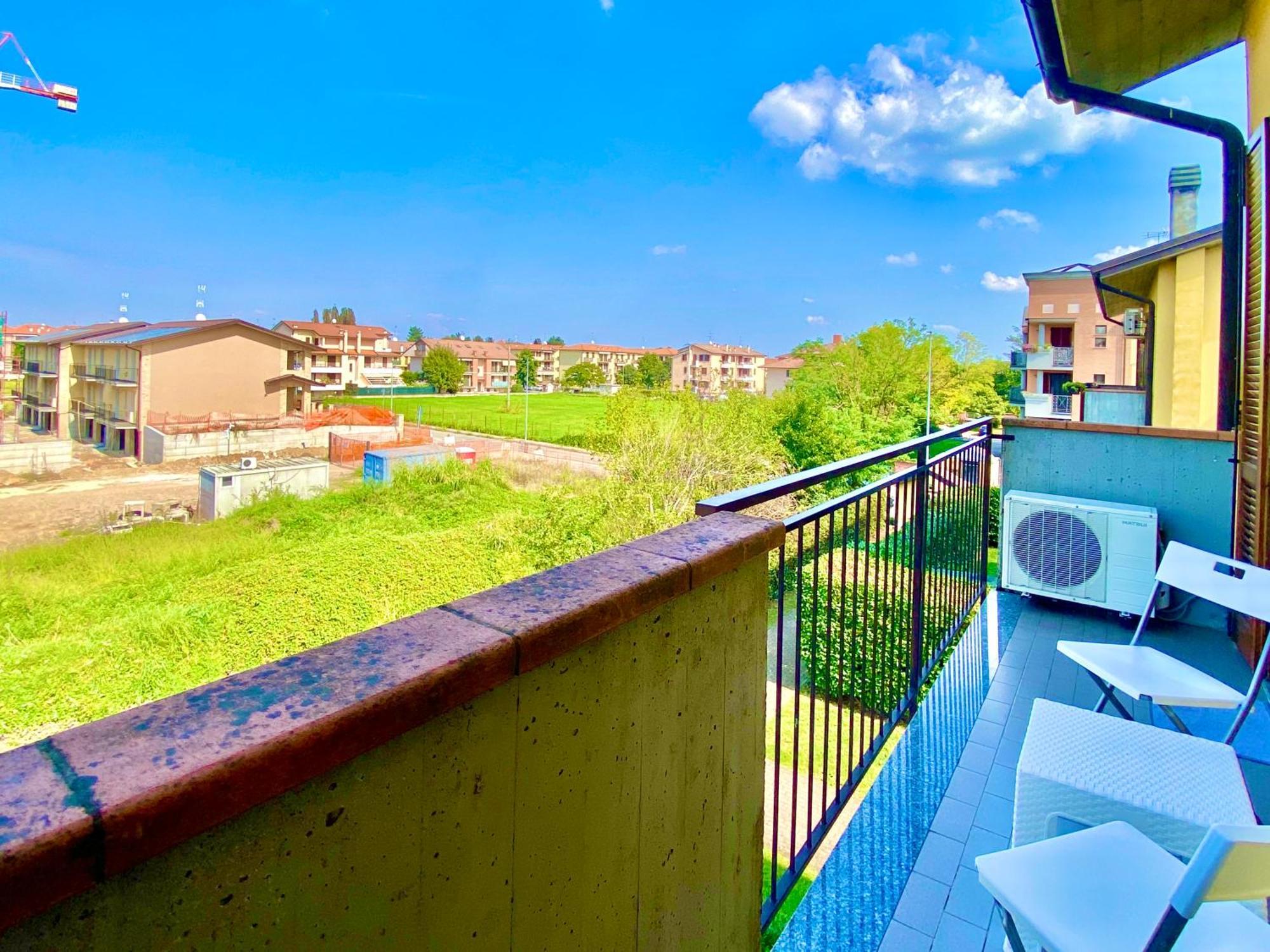 Casatella - Monolocale Con Balcone Apartamento Vidigulfo Exterior foto